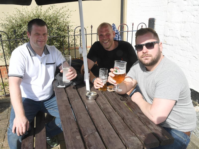 Nags Head, Heckington. L-R Mark Dodd, Carl Dodd, Craig Worley. EMN-210419-092806001