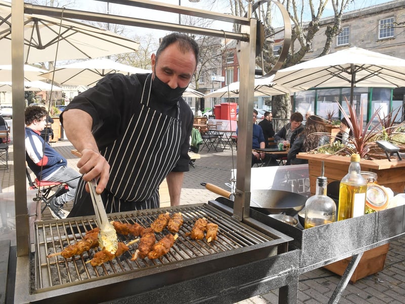El Toro. Chef, Massimo Battistini serving up street food. EMN-210419-092722001