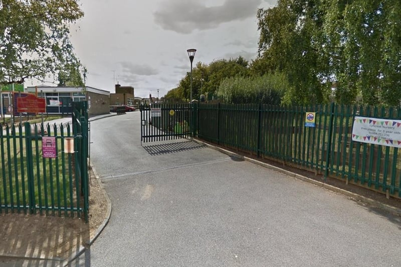 Lyncrest Primary School - Places were allocated to: 17 siblings; and 13 out of 14
pupils who live closer to the school than any other school using the distance tiebreaker. The last pupil to be allocated a place in the ‘closer’ criterion lives 0.513 miles from the school.