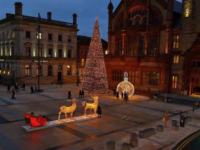 Guildhall Square. Photos: George Sweeney. DER2150GS – 035