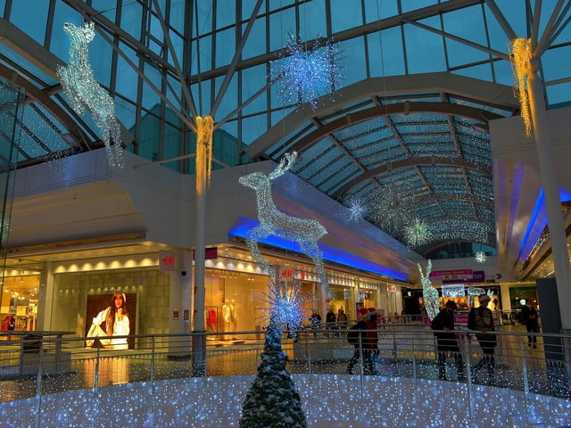 Christmas lights in the Foyleside Shopping Centre. Photo: George Sweeney.  DER2150GS – 027