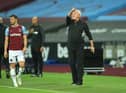 LONDON, ENGLAND - SEPTEMBER 12: Steve Bruce, Manager of Newcastle United gives his team instructions during the Premier League match between West Ham United and Newcastle United at London Stadium on September 12, 2020 in London, England. (Photo by Adam Davy - Pool/Getty Images)