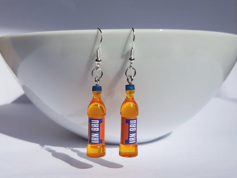Offering a range of unique, novelty products, YaBeezer have a really cool range of earrings and mugs depicting some classic Scottish delicacies.