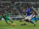 Leicester City's Spanish striker Ayoze Perez (R) misses a shot on goal during the English Premier League football match between Newcastle United and Leicester City at St James' Park in Newcastle-upon-Tyne, north east England on January 1, 2020.