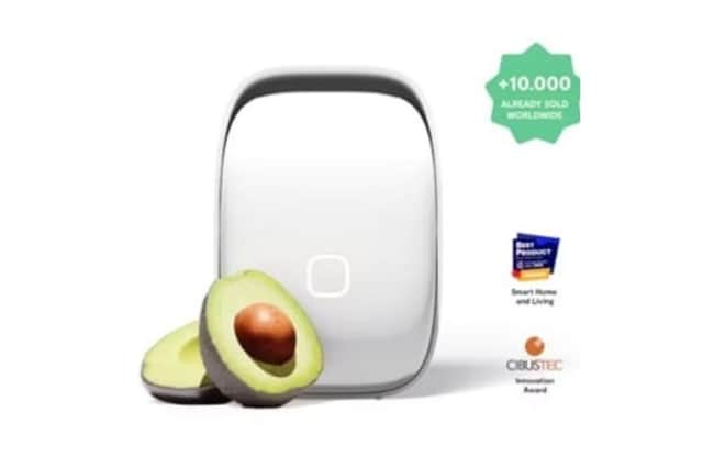 Vitesy Shelfy is a smart device designed to make your food last twice as long and help you save money.
