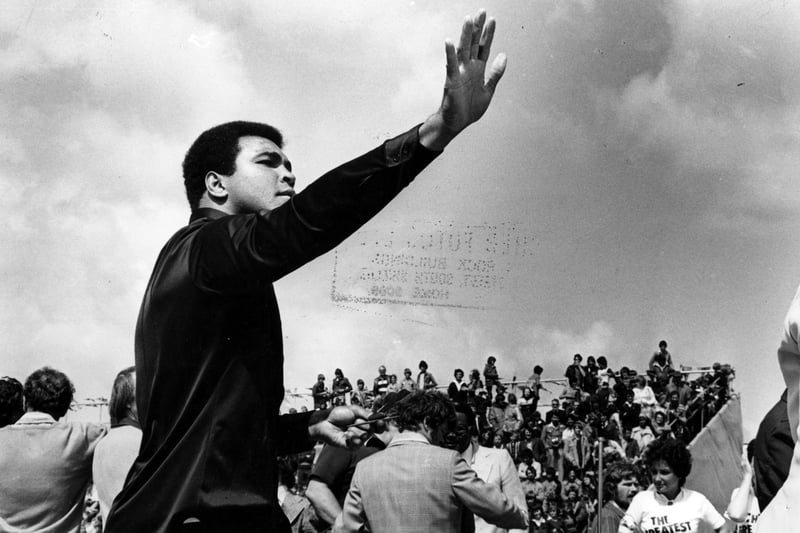 A wave for his adoring fans. Were you among them? Photo: Freddie Muddit (Fietscher Fotos) and thanks to www.southtynesidehistory.co.uk for their help.