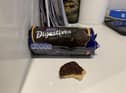 To keep your chocolate biscuits fresh... just add wall.