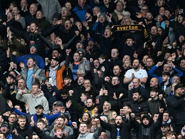 Average league attendance at Goodison Park this season = 39,214