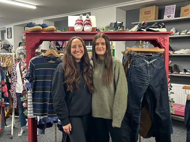 Levi’s merchandising experts spruce up the local Team Solan charity shop