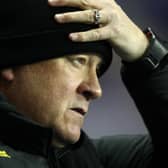 READING, ENGLAND - MARCH 03: Chris Wilder, Manager of Sheffield United looks on during the FA Cup Fifth Round match between Reading FC and Sheffield United at Madejski Stadium on March 03, 2020 in Reading, England. (Photo by Dan Istitene/Getty Images)