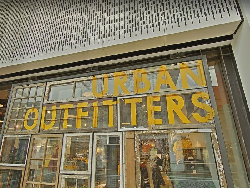 2 x jobs
Sales associate
Team leader
Vacancy closes: Saturday, May 29th, 2021
How to apply: Email the store str234@urbanoutfitters.com