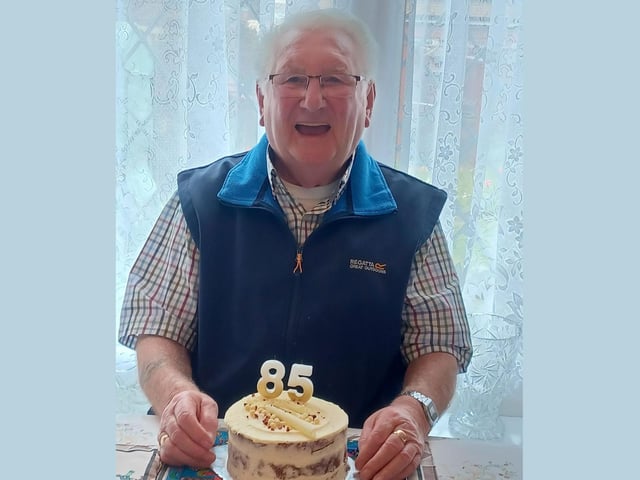 Denise Davis said: "To the best dad in the world. Thanks for all you do for us Love you lots, Denise, Paul, all your loving grandchildren.”