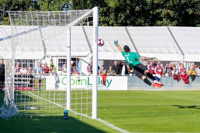 Commanded his box well in the opening period. Could do nothing with the goals. Vital save at 4-2.