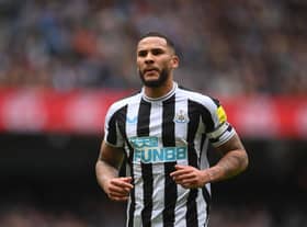 Jamaal Lascelles of Newcastle United looks on during the Premier League match between Manchester City and Newcastle United at Etihad Stadium on March 04, 2023 in Manchester, England. (Photo by Laurence Griffiths/Getty Images)
