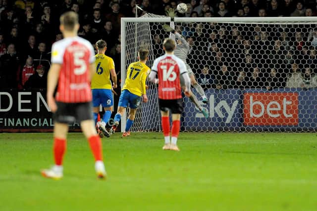 Sunderland slumped to another defeat at Cheltenham Town