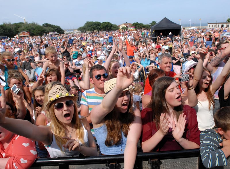 Look at the turnout for the first concert in 2013. Who do you recognise?