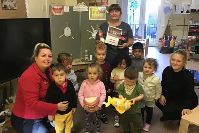 Nurserytime children getting a visit from oral health educator Carole Stephen