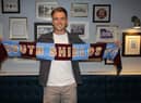 South Shields have signed Martin Smith.
