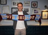 South Shields have signed Martin Smith.