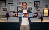 South Shields have signed Martin Smith.