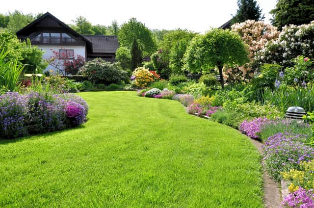 A good rule of thumb when selling your house is to keep it looking neat by mowing the lawn, edging walkways and planting seasonal flowers.