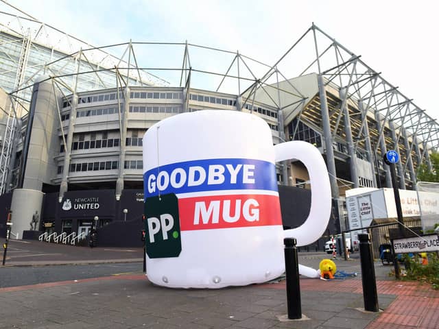 Paddy Power delivered a four-metre-high mug to St. James’ Park and Newcastle’s Quayside ahead of Newcastle United's game against Spurs. The ‘Goodbye Mug’ is a farewell present for Mike Ashley and comes complete with a special edition Paddy Power tea bag