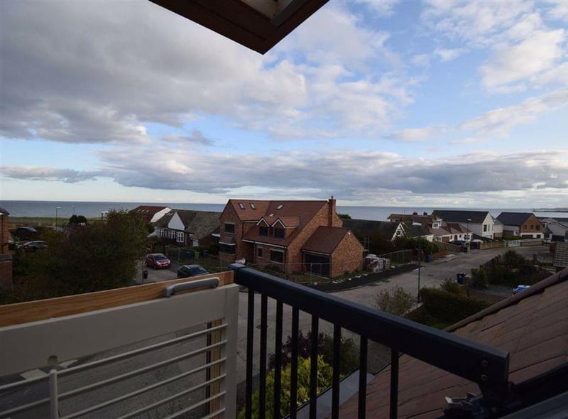 The property can stunning sea views.