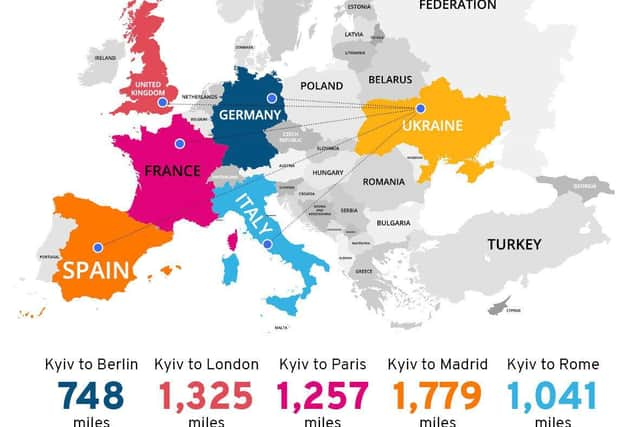 A map showing the UK and its distance from Ukraine.