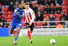 Nathan Broadhead playing for Sunderland.