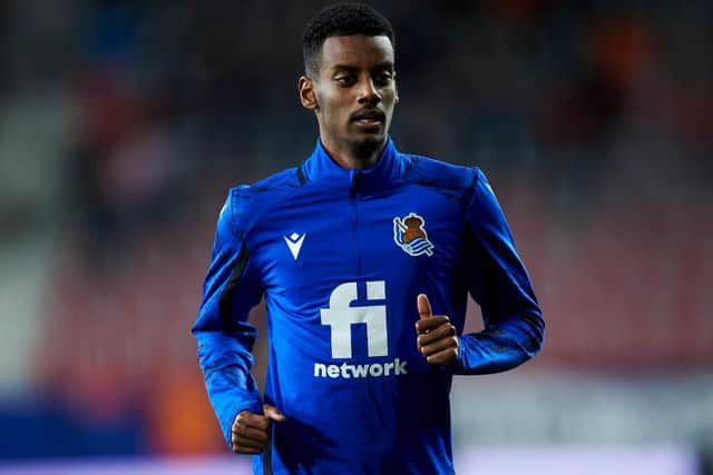 PAMPLONA, SPAIN - NOVEMBER 07: Alexander Isak of Real Sociedad warms up during the La Liga Santander match between CA Osasuna and Real Sociedad at Estadio El Sadar on November 07, 2021 in Pamplona, Spain. (Photo by Juan Manuel Serrano Arce/Getty Images)