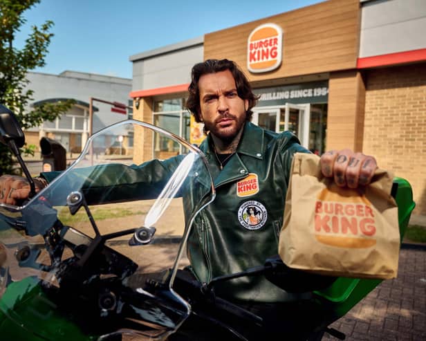 Pete Wicks teams up with Burger King and his squad of ‘plant-based persuaders to show the nation how delicious the new Vegan Royale is.