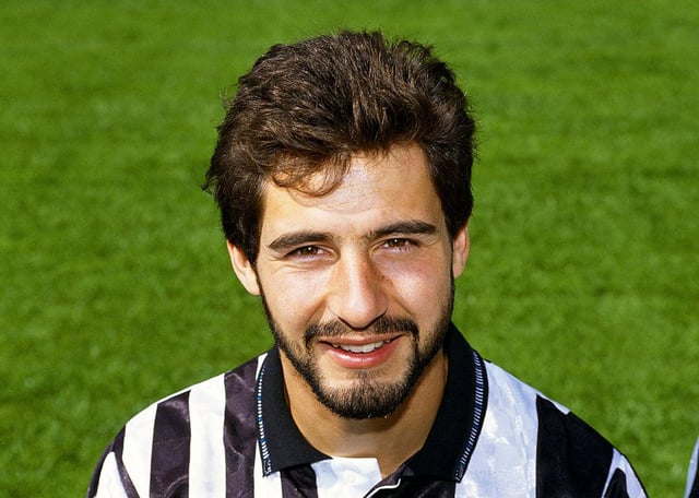 Newcastle United player Gavin Peacock poses for his headshot at the 1990/91 pre-season photocall at St James' Park on July 17, 1991 in Newcastle, England.