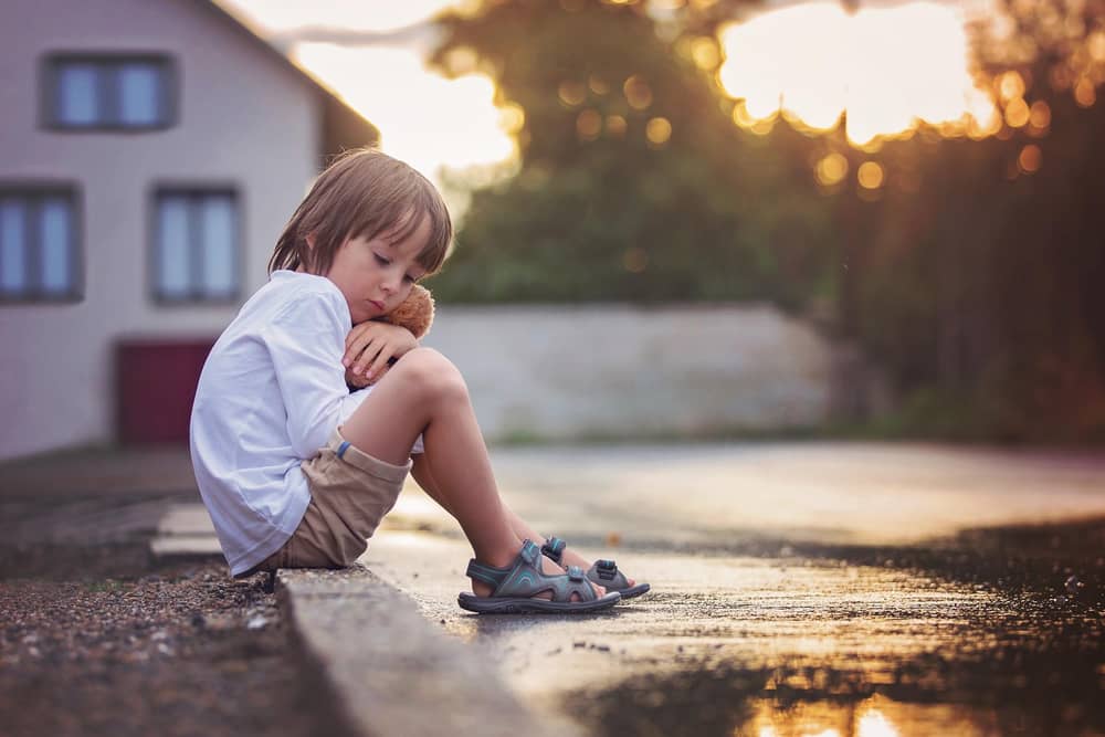 Adults who got in touch with the NSPCC helpline spoke about witnessing children suffering from neglect. Photo posed by model