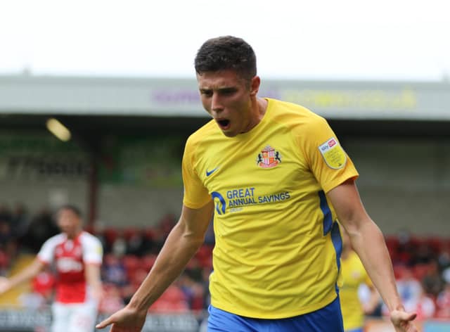 Ross Stewart celebrates his goal at Fleetwood