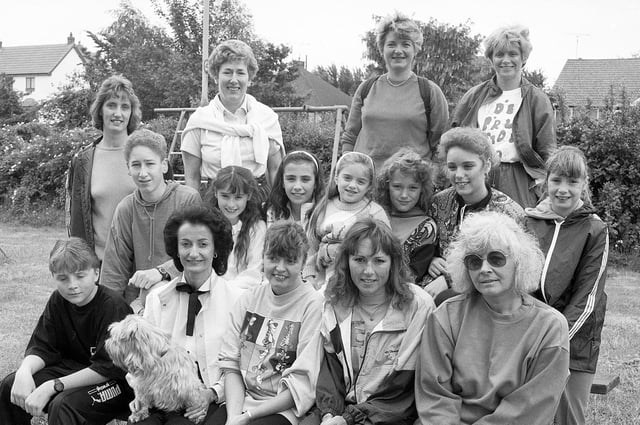 Another sponsored walk, this time Mansfield Ladies' Circle - do you remember this, or recognise anyone here?