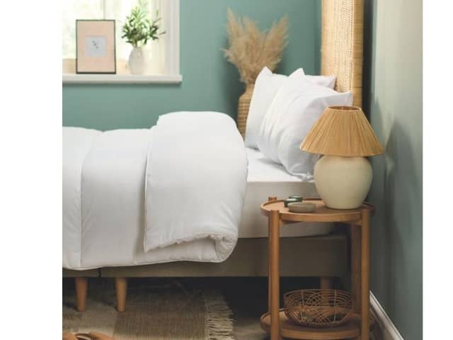 Aldi launches anti-allergy bedding as hay fever fits.
