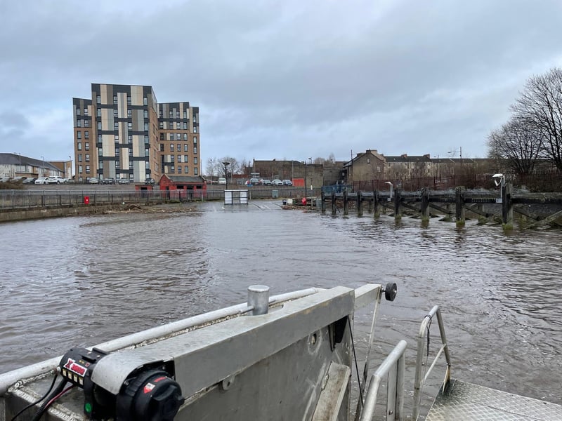 One of the last remaining regular boat services on the Clyde, the tiny Renfrew Ferry takes passengers from Yoker to Renfrew every 15 minutes for a £2 fare. Combine the minutes-long trip with a visit to the strange Spiral Hill on the Yoker side, and charming Renfrew town centre on the other.