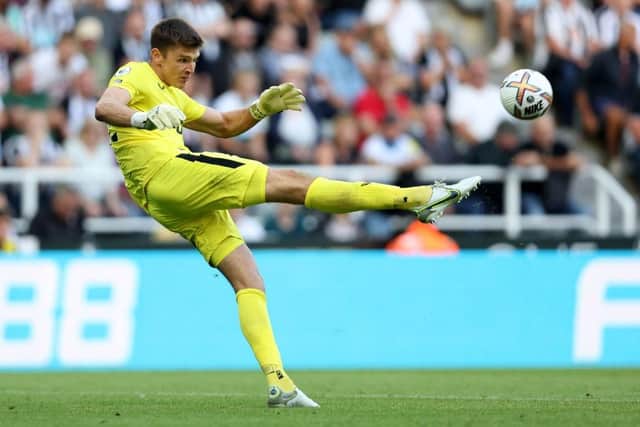 NEWCASTLE UPON TYNE, ENGLAND - AUGUST 21: Nick Pope of Newcastle United in actio during the Premier League match between Newcastle United and Manchester City at St. James Park on August 21, 2022 in Newcastle upon Tyne, England. (Photo by Clive Brunskill/Getty Images)
