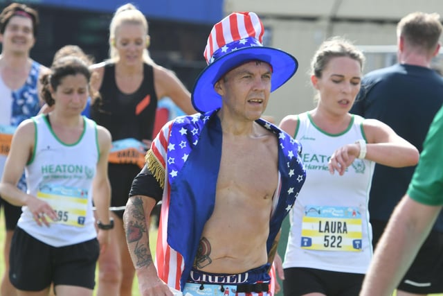 Congratulations to the Great North Runners! Flying the flag for the United States with a red, white and blue outfit.
