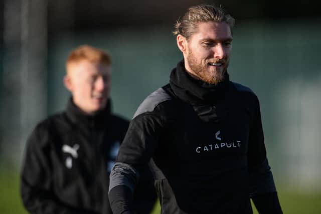 NEWCASTLE UPON TYNE, ENGLAND - DECEMBER 14: Jeff Hendrick smiles during a Newcastle United Training Session at the Newcastle United Training Centre on December 14, 2020 in Newcastle upon Tyne, England. (Photo by Serena Taylor/Newcastle United via Getty Images)