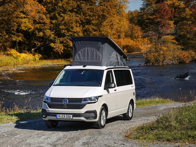 The California Beach features a manual pop-up roof and 17-inch alloy wheels as standard.