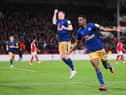 Alexander Isak of Newcastle United scores the team's second goal from a penalty kick during the Premier League match between Nottingham Forest and Newcastle United at City Ground on March 17, 2023 in Nottingham, England. (Photo by Laurence Griffiths/Getty Images)