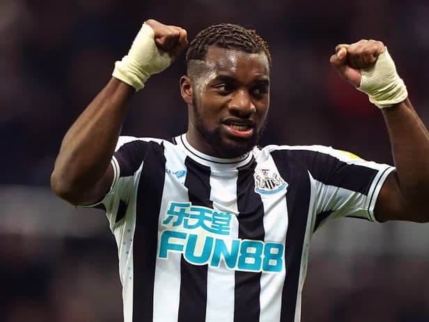 Allan Saint-Maximin celebrates Newcastle United's Carabao Cup win.