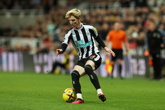 Anthony Gordon of Newcastle United runs with the ball during the Premier League match between Newcastle United and West Ham United at St. James Park on February 04, 2023 in Newcastle upon Tyne, England. (Photo by Ian MacNicol/Getty Images)