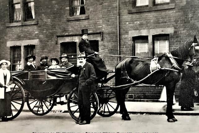 The Reyrolle family in 1915 in Aln Street, Hebburn.