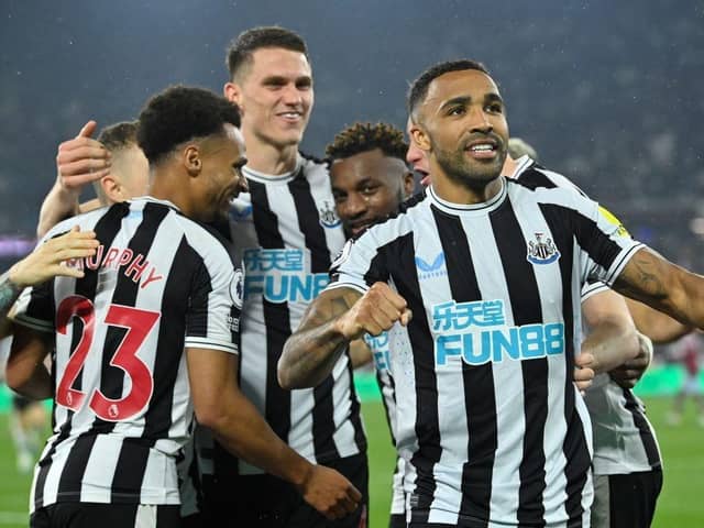 Newcastle United's English striker Callum Wilson celebrates after scoring his team third goal during the English Premier League football match between West Ham United and Newcastle at the London Stadium, in London on April 5, 2023. (Photo by JUSTIN TALLIS / AFP