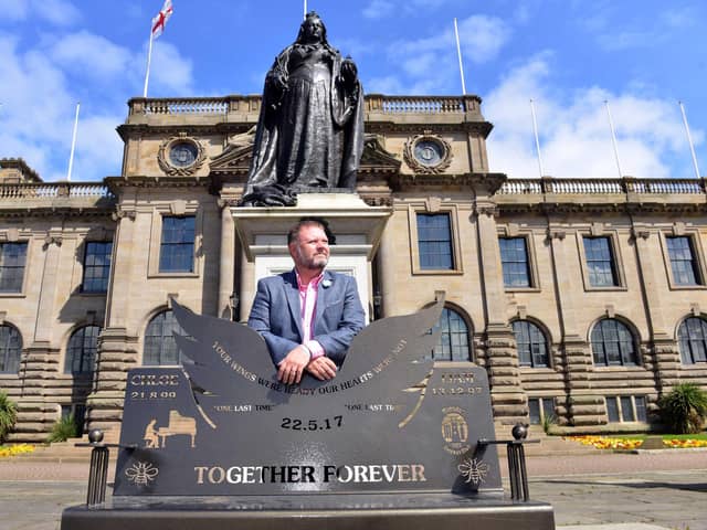 Glenn Rowe is calling on the town to wear pink and blue to remember Chloe Rutherford and Liam Curry.