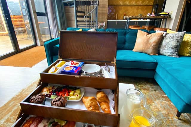 A continental breakfast can be ordered for the room