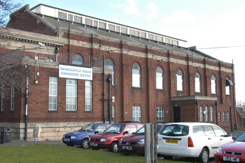 The baths pictured on its last day before it closed in April 2008.
