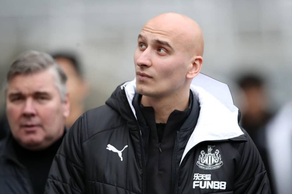 NEWCASTLE UPON TYNE, ENGLAND - DECEMBER 28: Jonjo Shelvey of Newcastle United arrives at the stadium prior to the Premier League match between Newcastle United and Everton FC at St. James Park on December 28, 2019 in Newcastle upon Tyne, United Kingdom. (Photo by Ian MacNicol/Getty Images)